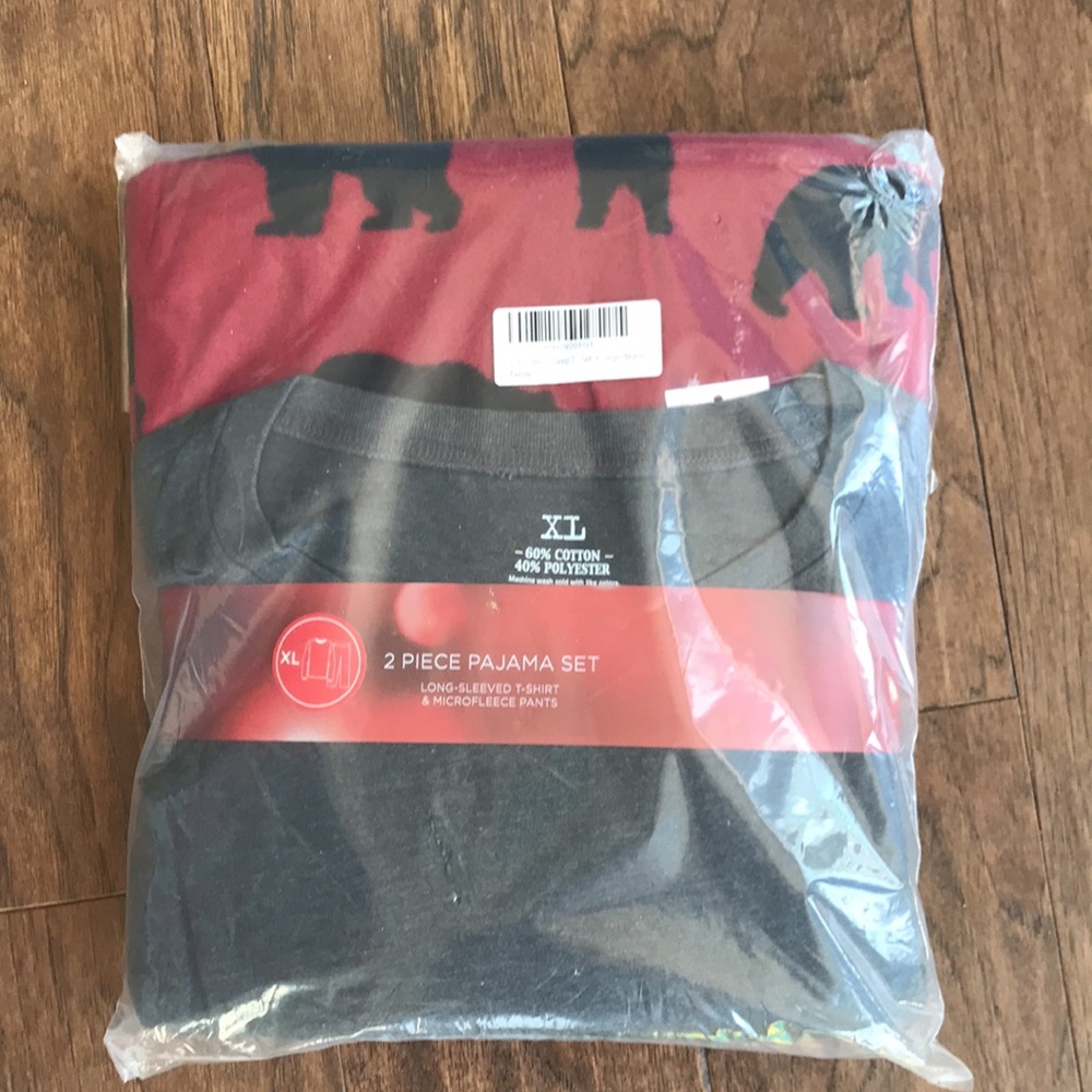 Men’s 2-pc Pajama Set - Picture 2 of 4